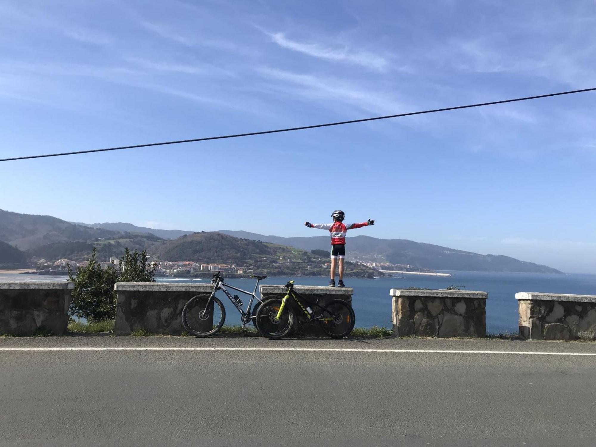 Maison Laida Ibarrangelu Bagian luar foto