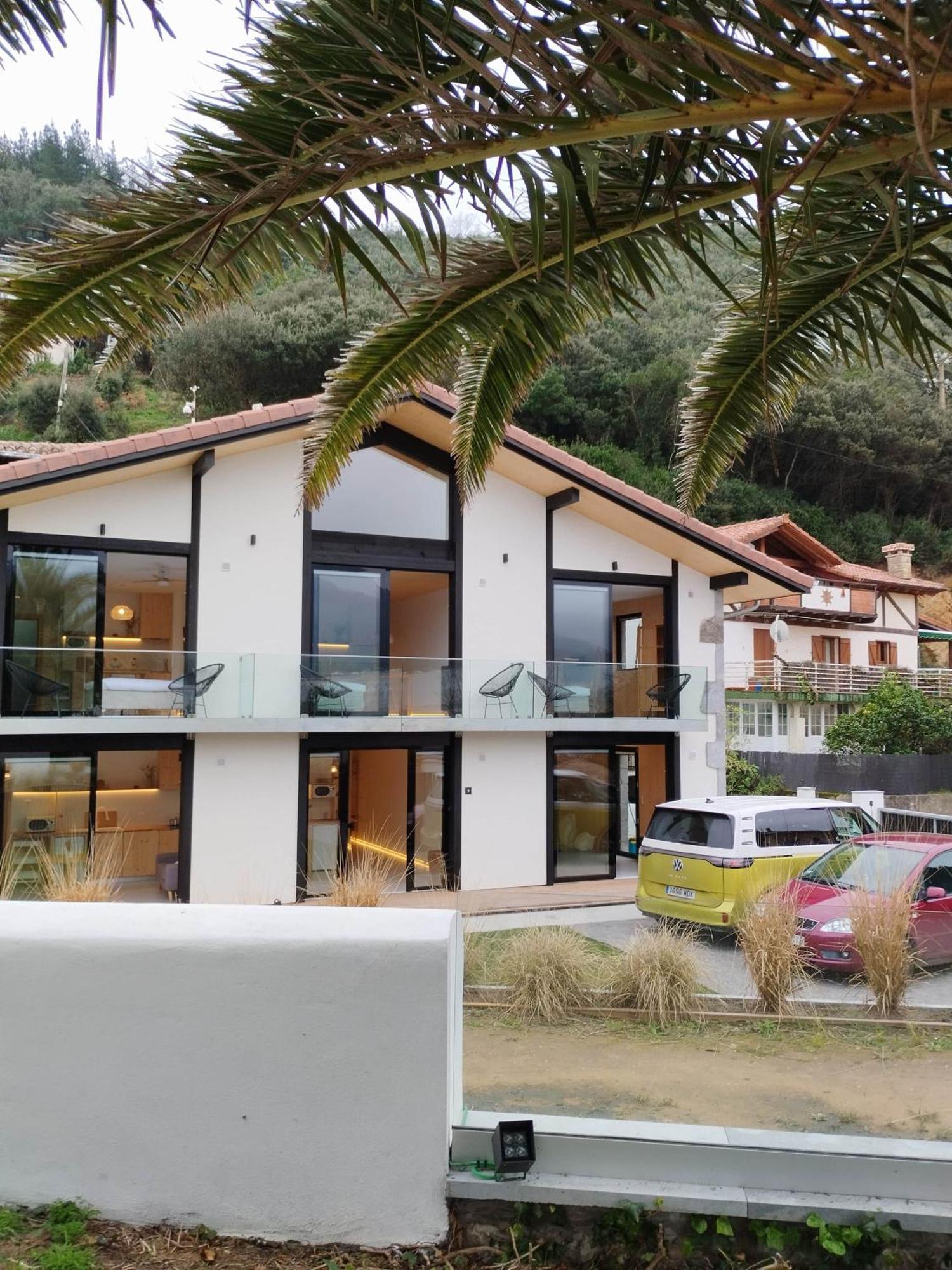 Maison Laida Ibarrangelu Bagian luar foto
